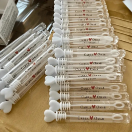 Mr and Mrs Wedding Bubbles - Perfect Wedding Favour Gifts for Guests.